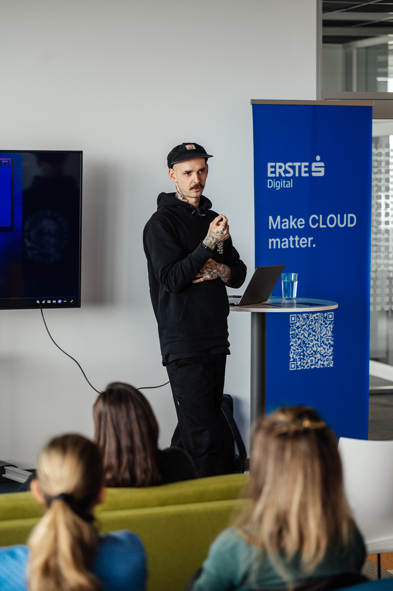 Kamil Aujesky prednáša o AI